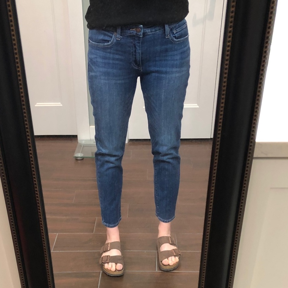 Lucky Brand. Ankle length. Mid-rise, stretch jeans